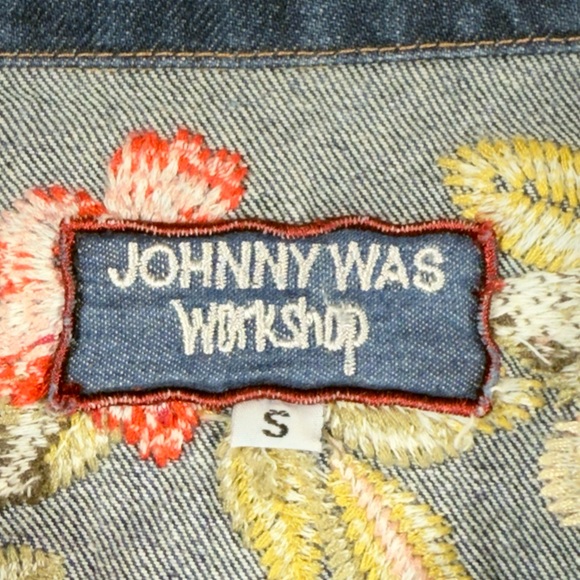 JOHNNY WAS Womens Desi Floral Embroidered Denim Jacket S Boho Cottagecore Roses - Picture 4 of 16